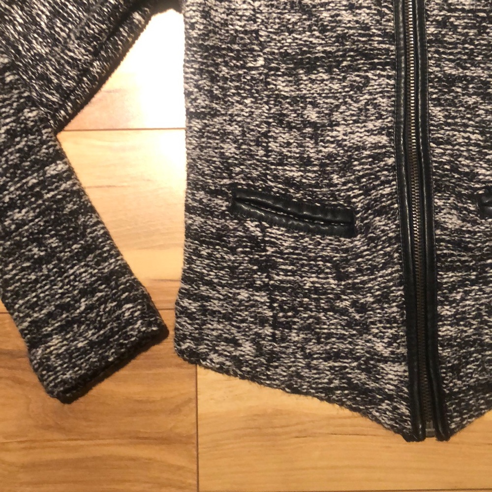 Sweater jacket - Picture 5 of 6